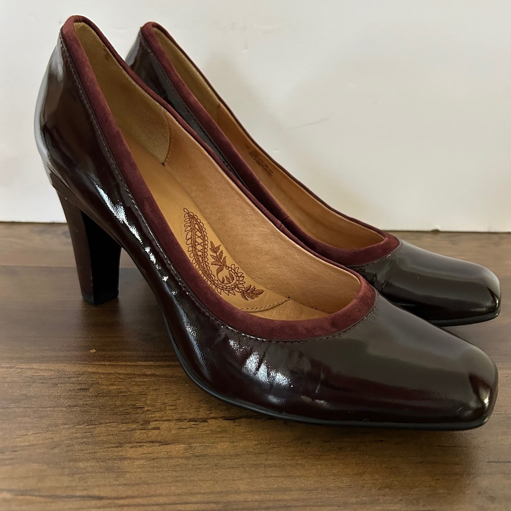 Sofft Patent Leather Pumps Womens 10M Burgundy Square Toe Suede Trim Heels